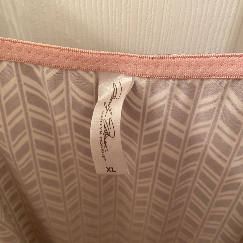 pattern top - Picture 2 of 3